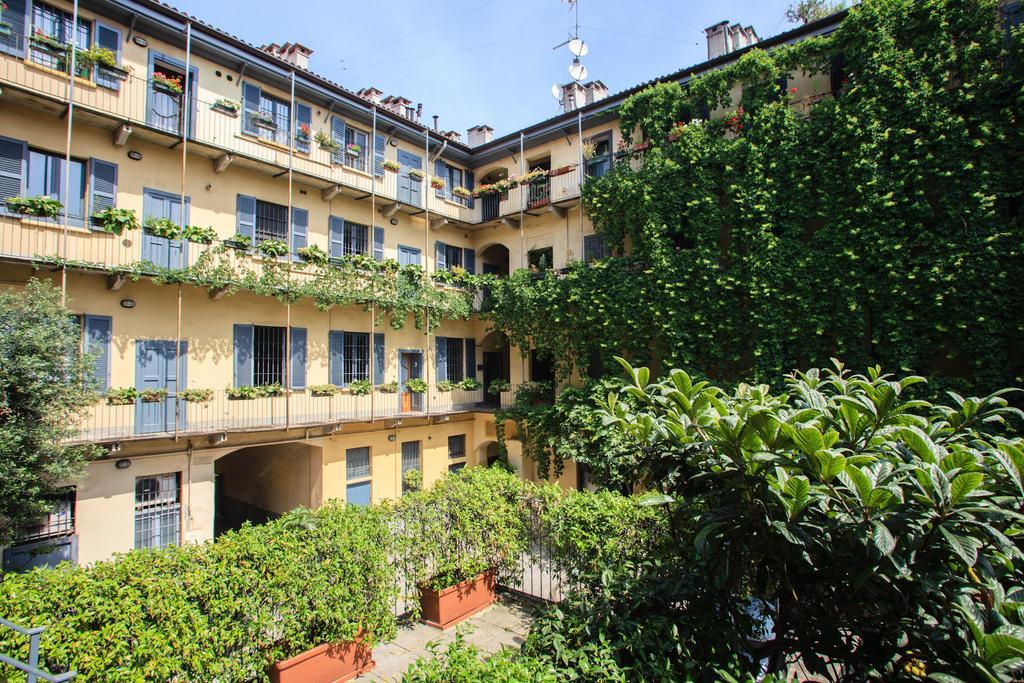 Bed and breakfast Le Due Corti Milano Extérieur photo