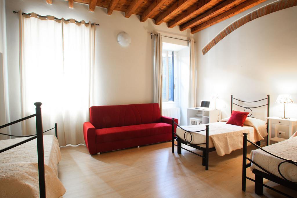Bed and breakfast Le Due Corti Milano Chambre photo