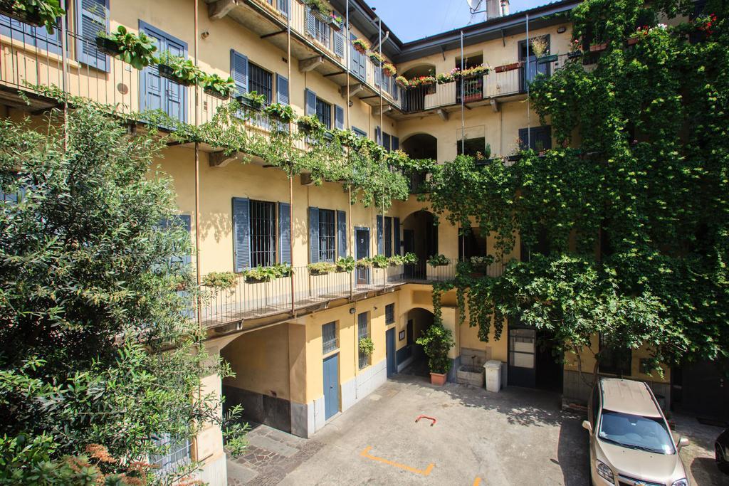 Bed and breakfast Le Due Corti Milano Extérieur photo